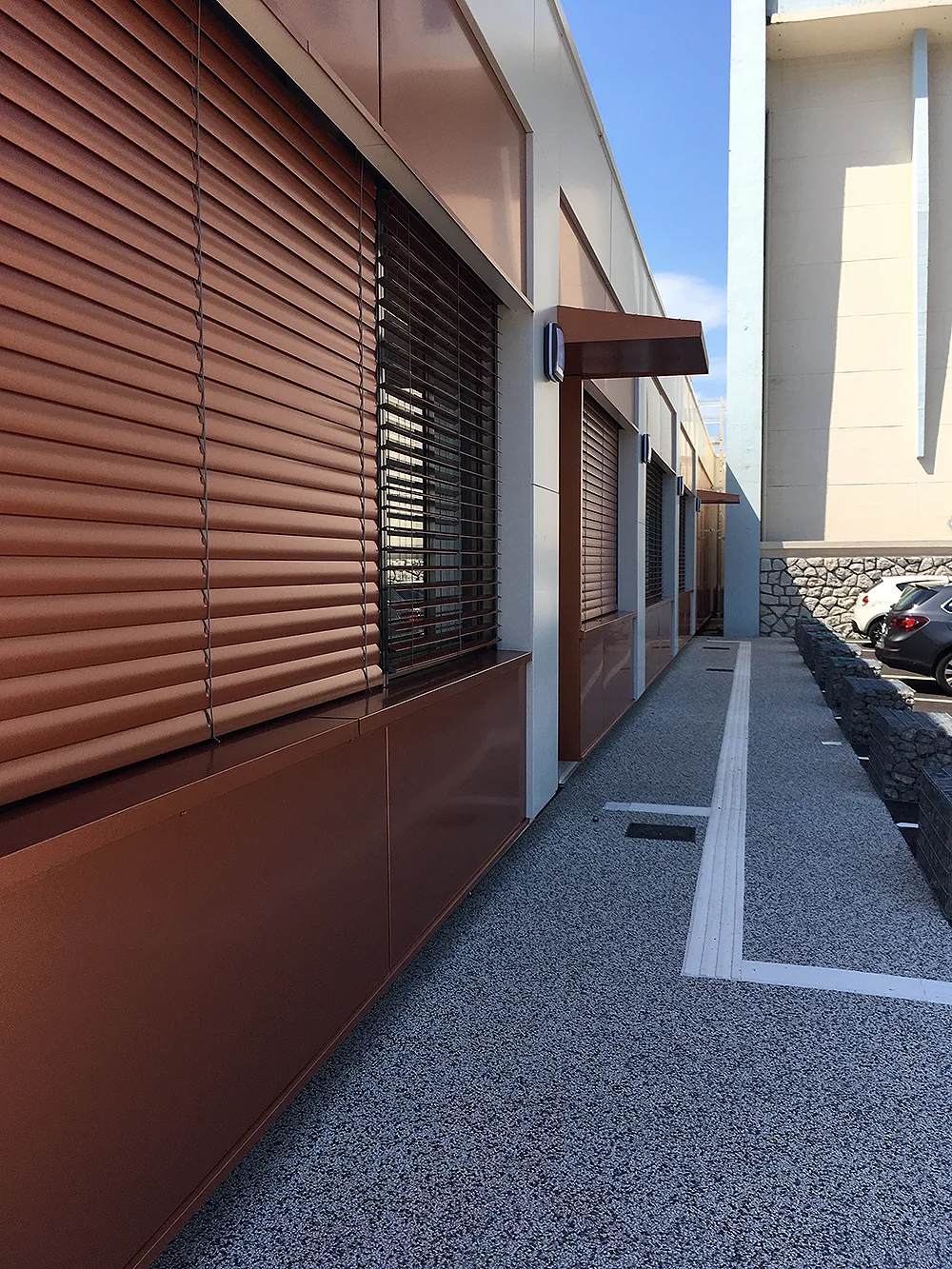 Détails brise-soleil orientables