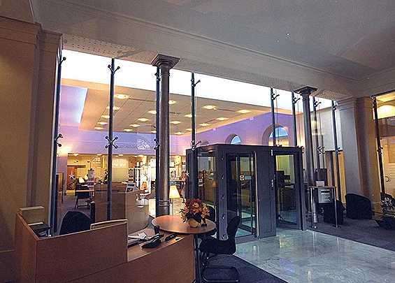 Banque Rhône-Alpes — Rénovation du siège administratif